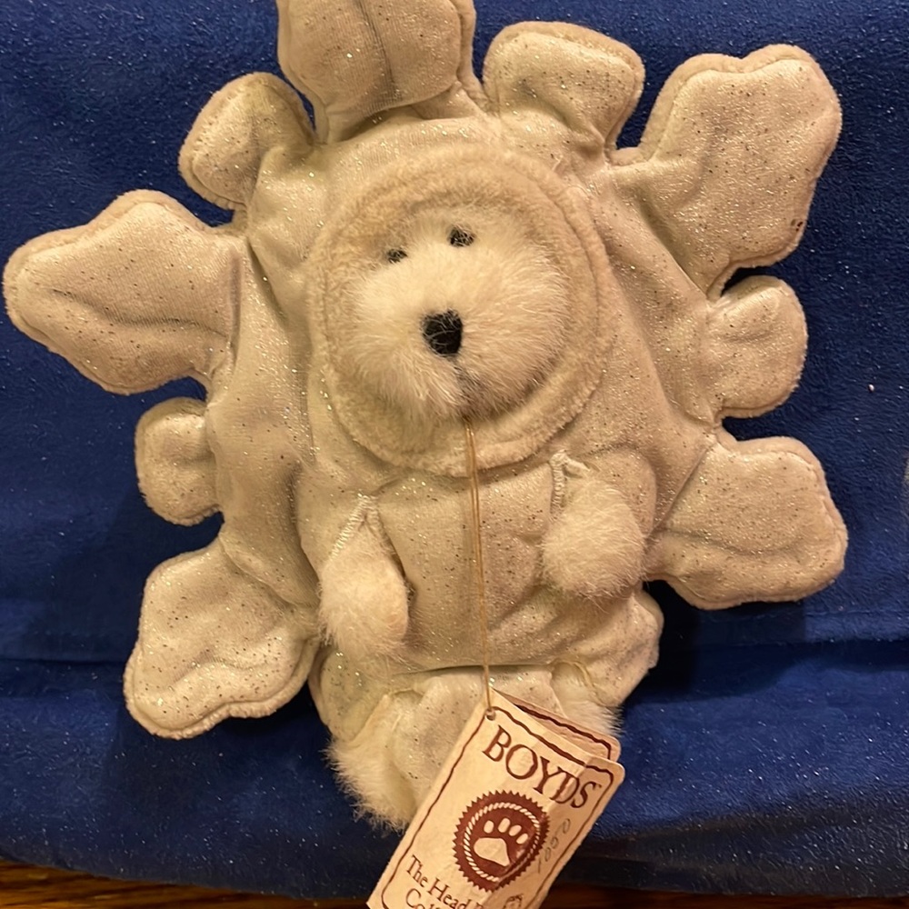 Boyds Bedt Dressed Series. I.C. Crystalfrost